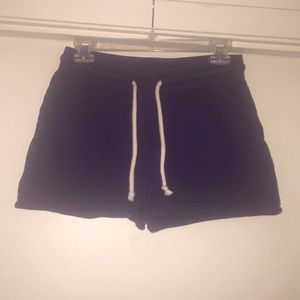 Pact essential shorts organic cotton